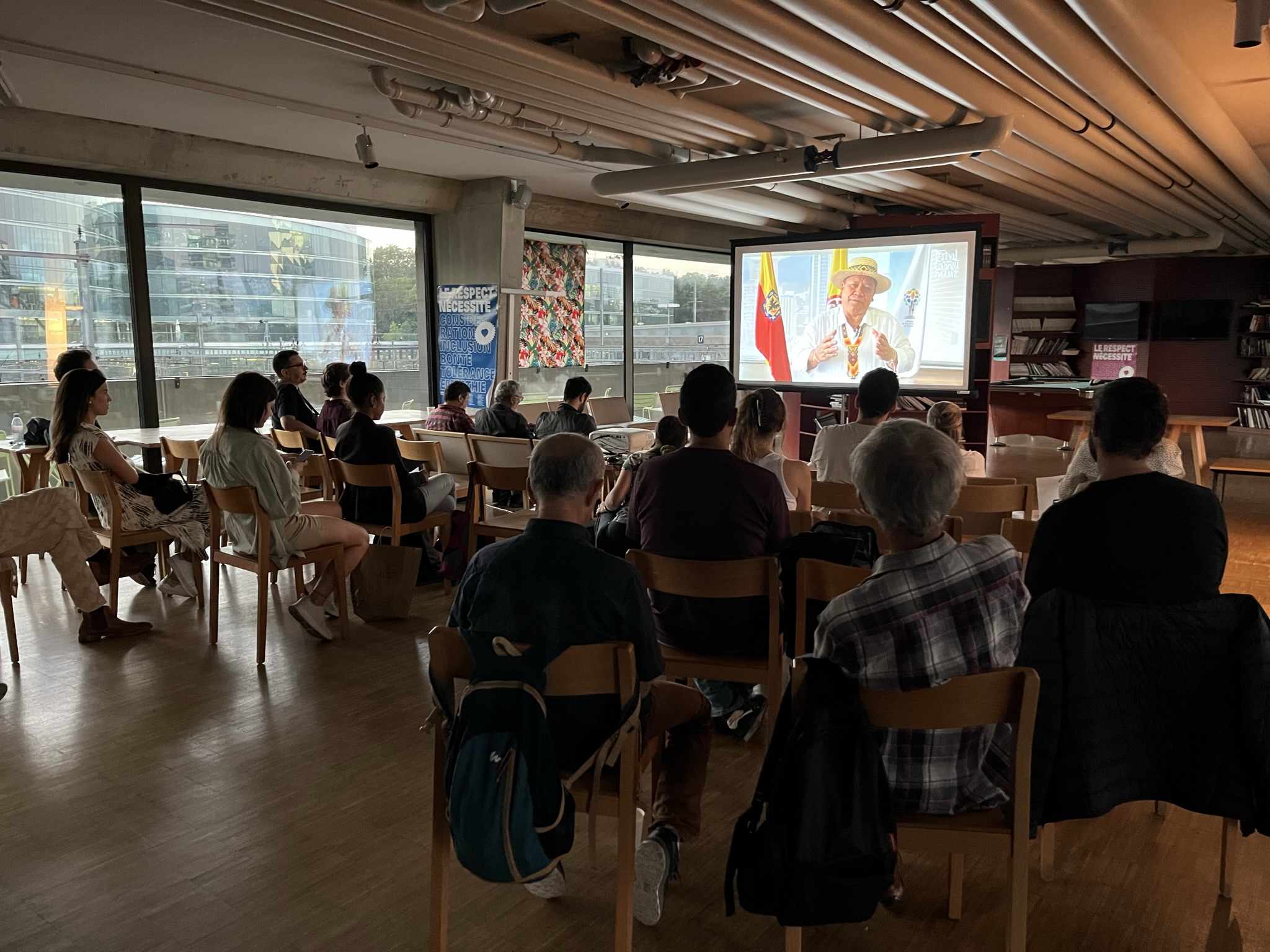 Public dans un lieu en journée lors de l’édition 2023